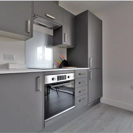 2 Bedroom City Centre Apartment In Hemel Hempstead Dış mekan fotoğraf