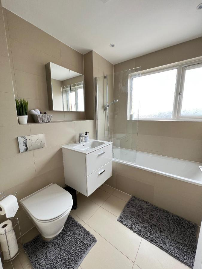 2 Bedroom City Centre Apartment In Hemel Hempstead Dış mekan fotoğraf