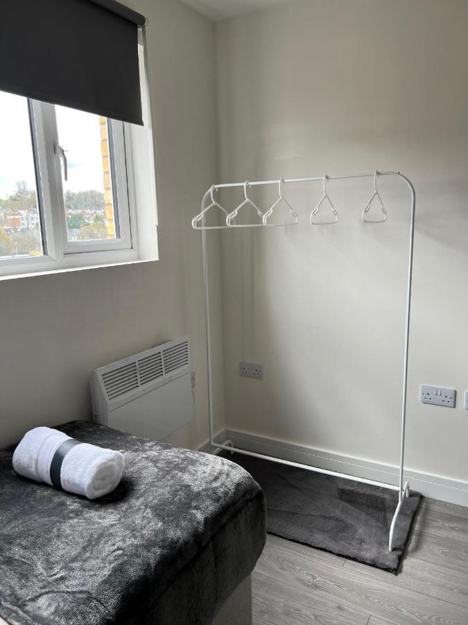 2 Bedroom City Centre Apartment In Hemel Hempstead Dış mekan fotoğraf